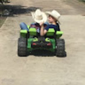 Meet your Posher, Joyce